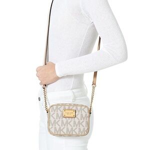 Michael Kors cross body purse
